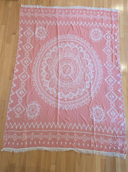 OUTLET SALE - Mandala Thin & Lightweght Turkish Throw Blanket in Peach