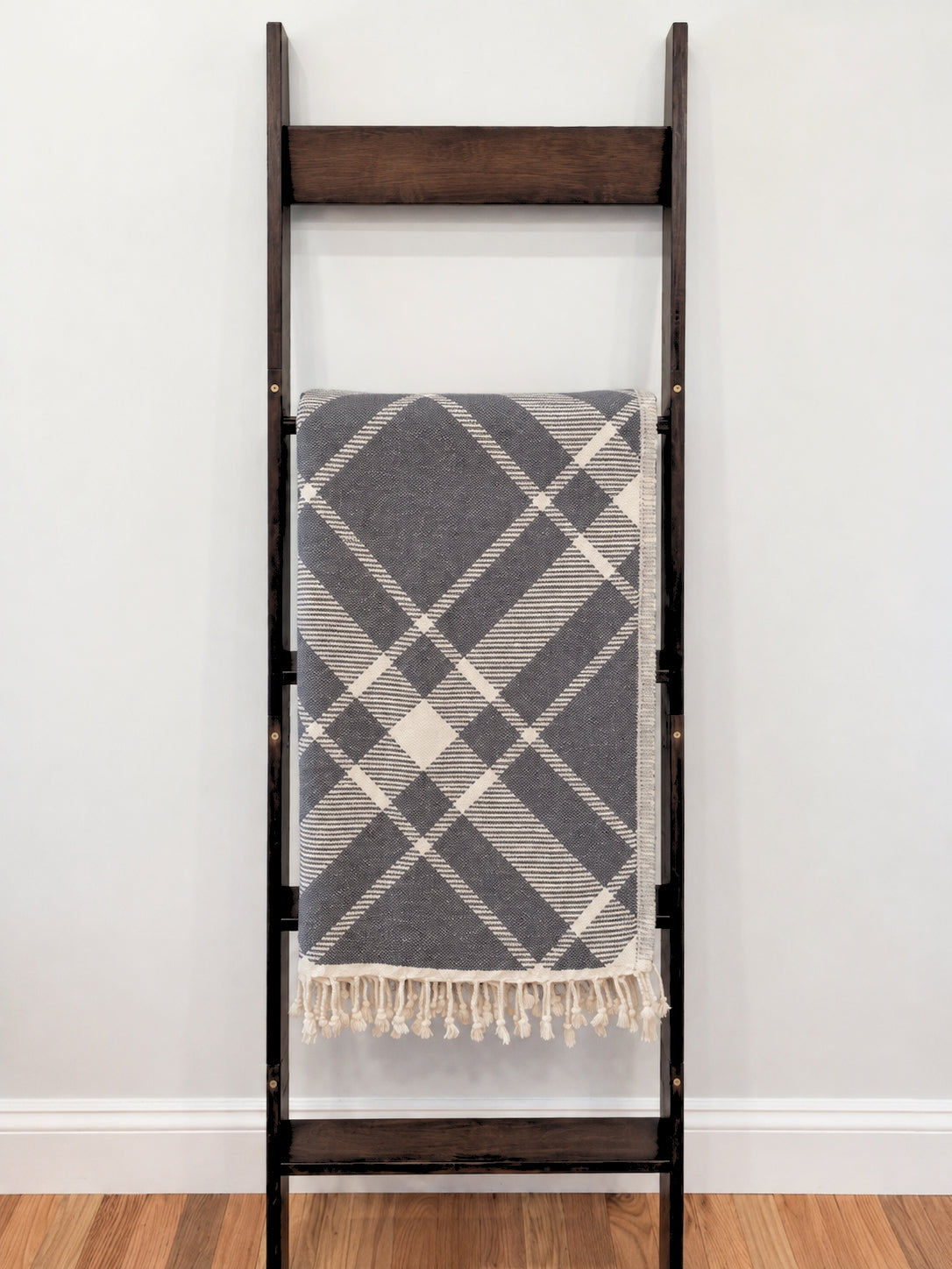 Plaid Organic Cotton Throw Blanket in Dark Grey & Beige