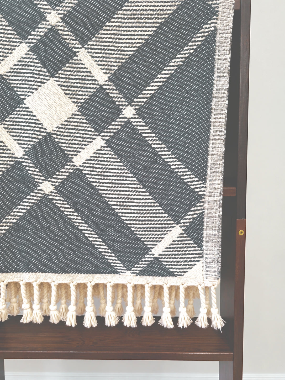 Plaid Organic Cotton Throw Blanket in Dark Grey & Beige