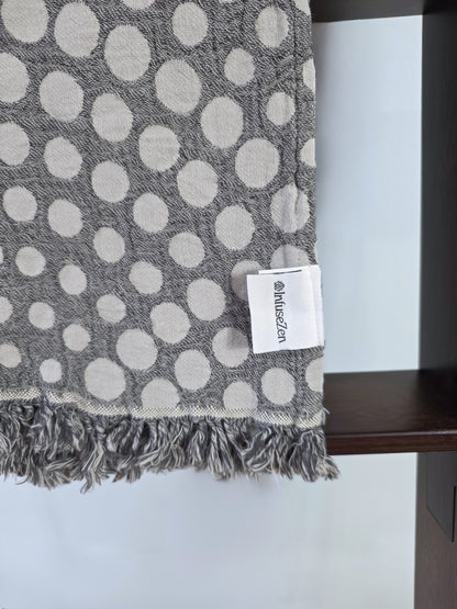 Arched Dot Reversible Muslin Blanket in Charcoal and Grey