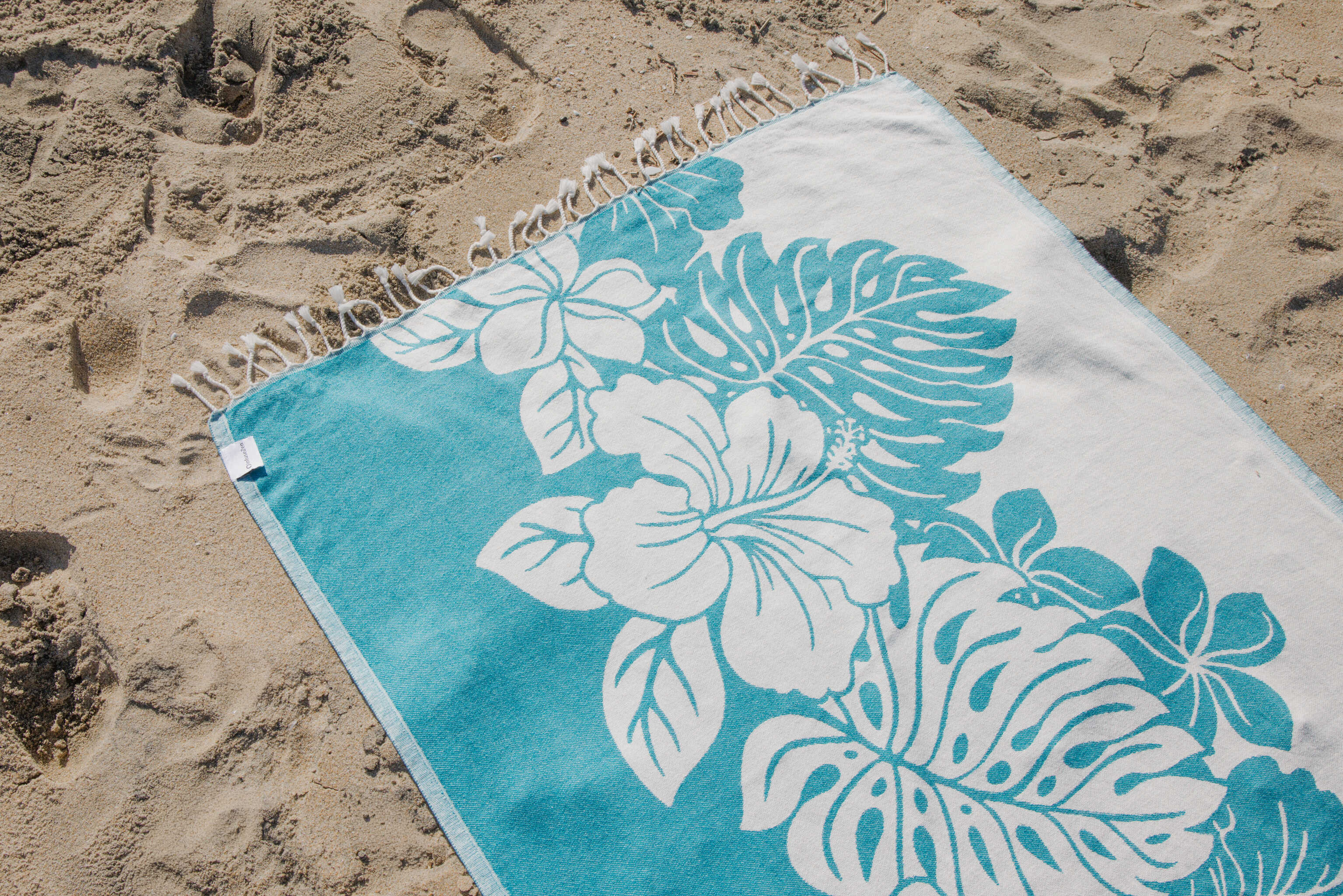 Hibiscus Organic Turkish Towel in Teal – InfuseZen