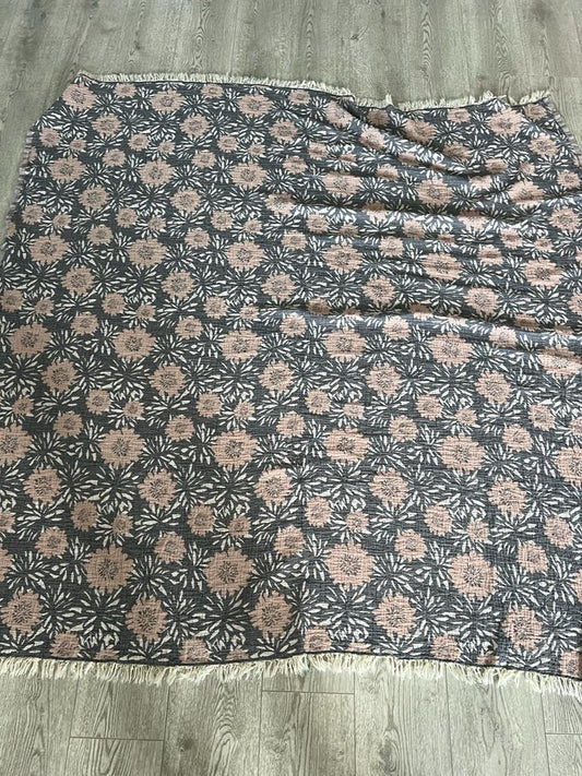 OUTLET SALE - Flower Pop Thin & Lightweight Muslin Blanket in Blue and Pink