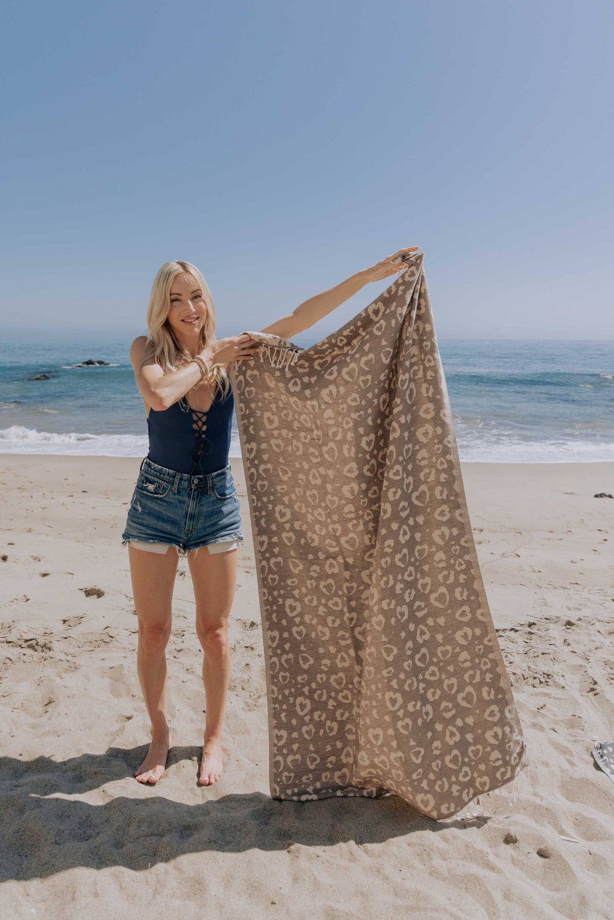 Leopard Heart Matching Blanket & Towel Bundle – Brown (1 Blanket + 2 Towels)