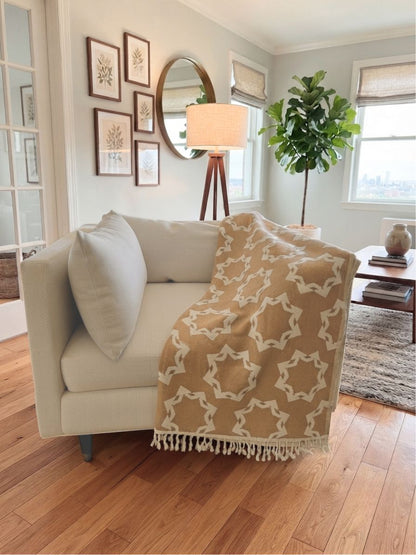 Rosette Organic Cotton Throw Blanket in Camel & Beige