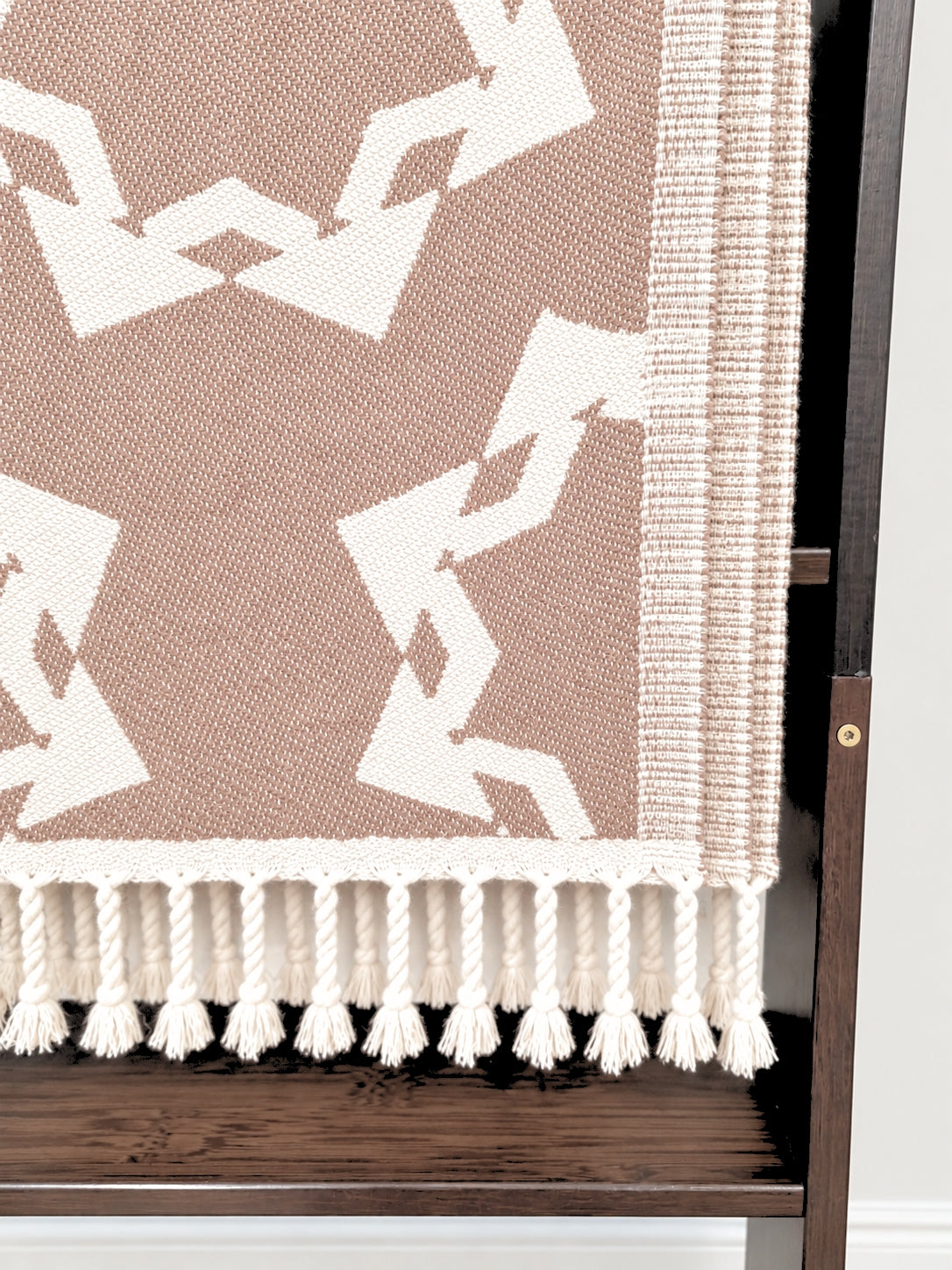 Rosette Organic Cotton Throw Blanket in Camel & Beige