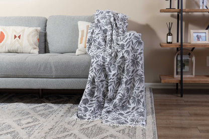 Whimsical Flower Matching Blanket & Towel Bundle – Black (1 Blanket + 2 Towels)