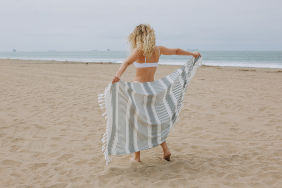 Sauna Stripe Terry Cloth Lined Turkish Towel in Dark Grey