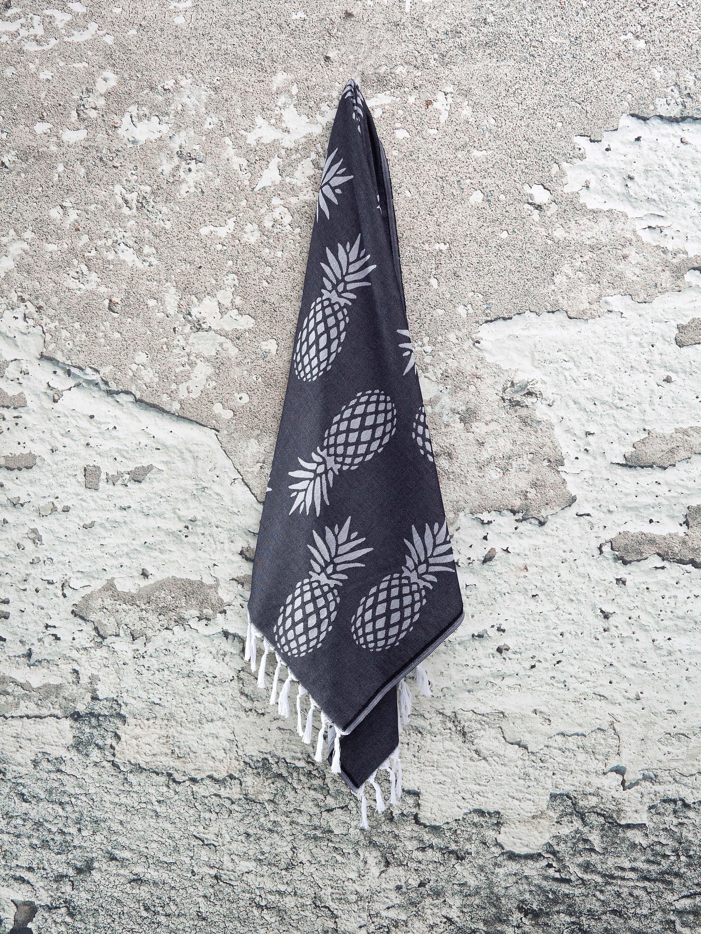 Pineapple Print Sand Free Turkish Towel in Black